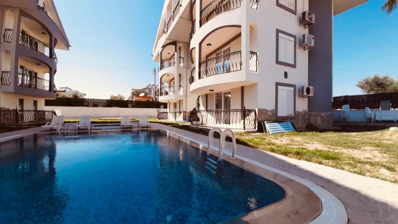 Circle Suits Apartment
