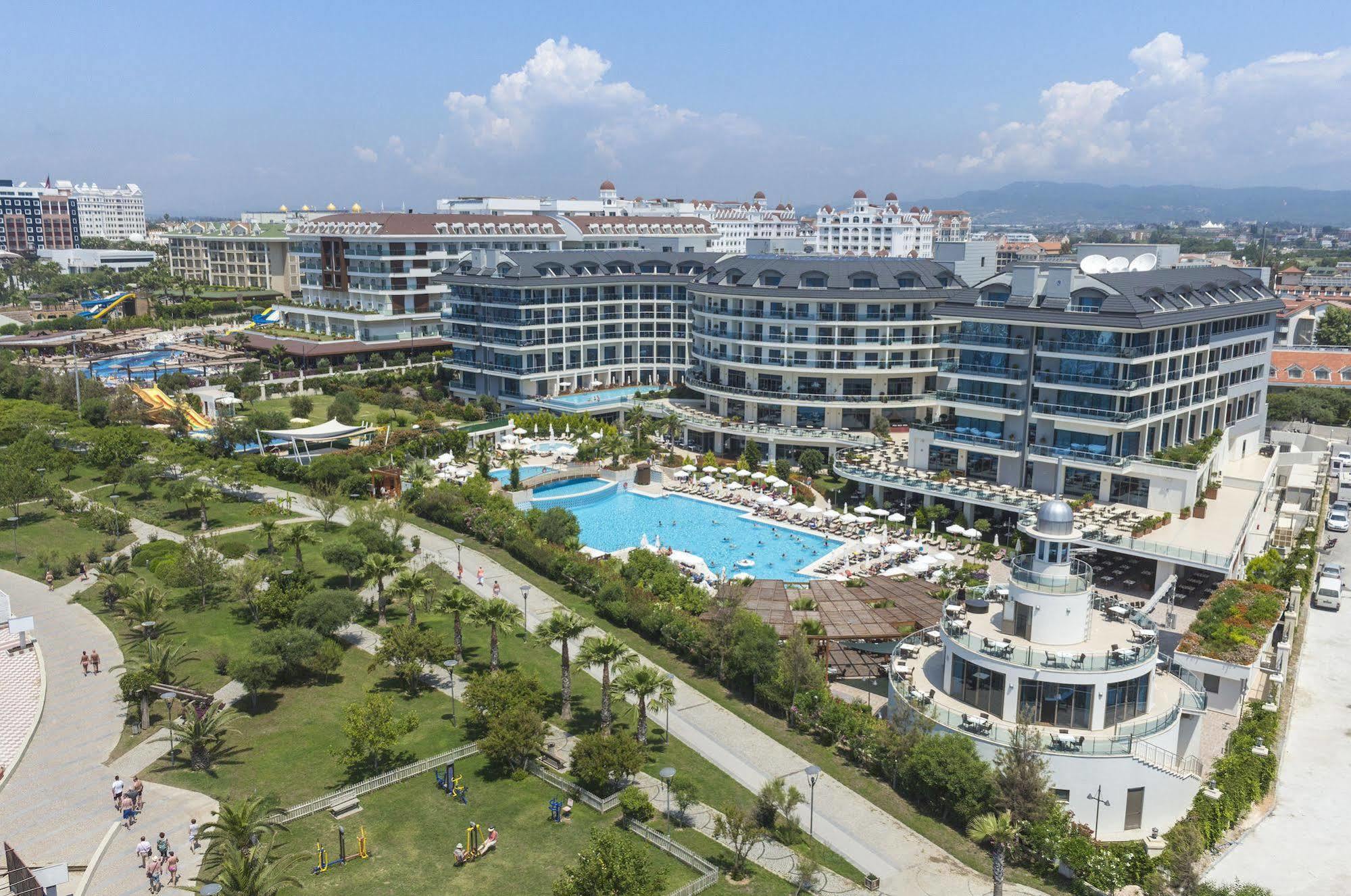 Resort Commodore Elite & Ultra (adults Only)
