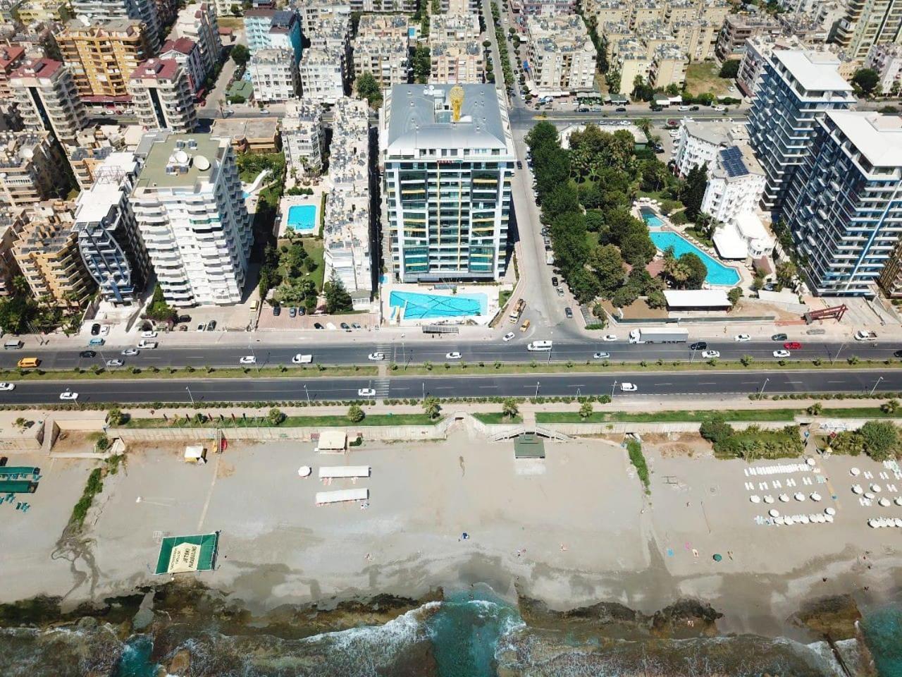 Konak Seaside Tower 1+1 Apartment