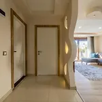 Tema Martili Apart