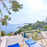 Gardenia Hotel (Adults Only)