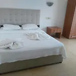 Ugur Beach Hotel