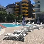 Empire Residence Alanya/Mahmutlar 50M От Моря