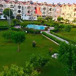 Apartment In Kervansaray