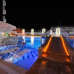 Yekta Plaza Residence