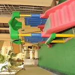 Gold Twins Family Beach Hotel