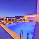 Mojo Sunset Boutique Hotel