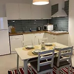 Mavi Kapi Apart