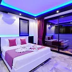Villa Pelit
