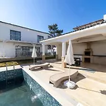 Brand New Villa With Full Amenities