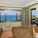 Oezkaymak Select Hotel