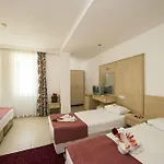 Elis Beach Hotel