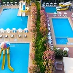 Atlas Beach