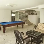 Parador Suite Hotel