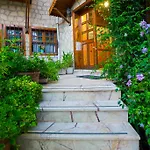 Oenemli Suites