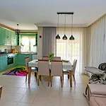 Paradise Town Villa Gordon 100 Mbps Free Wifi