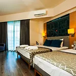Avena Resort & Spa Hotel