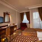 Rox Resort Hotel