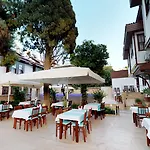 Urcu Hotel