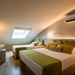 Side Square Hotel (Adults Only)