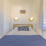 3 Bedroom Villa With Large Pool Area And Top Floor Panoramic Views
