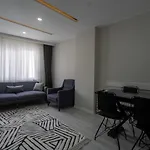 Central Flat Near Beach And Kaleici In Muratpasa