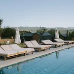 Kairos Hotel