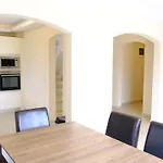 Bluehomes Private Pool Villa 4 Bedrooms