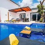 Villa Yagmur Damlasi Muhafazakar Denize Yakin
