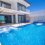 Villa Adel