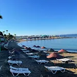 Royal 5 Mutlu