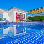 Villa Ortac 2 Doga Icerisinde, Korunakli Villa