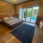 Villa Beren , 300 Mt Denize , Ultra Lux Triplex Villa