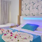 Clover Magic Altinkum Park Hotel