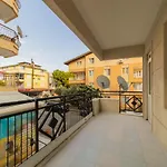 Cozy Flat With Balcony 5 Min To Konyaalti Beach