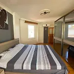 Denize 100 Mt 2+1 Merkezde Daire