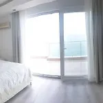 Antalya Konyaalti Plajinda Dublex Gemi Ev