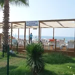 Guenes Villa