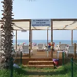 Guenes Villa