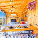 Villa Bird House