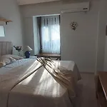 Havuzlu Bahceli Muestakil Villa
