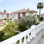 Aguarius Villas