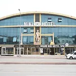 Grand Niki Hotel & Spa