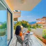 Sea Mist Suites