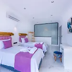 Villa Arya