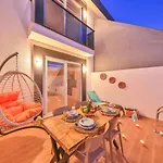Villa Ay
