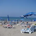 Happy Dreams Beach Hotel