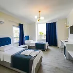Blue Pearl Hotel