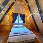 Big Tree Bungalow Villas