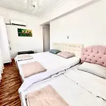 Konyaalti Beach 600 Metre Uzaklikta 2+1